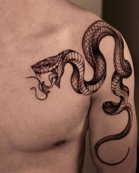 tatuaje de un serpiente.